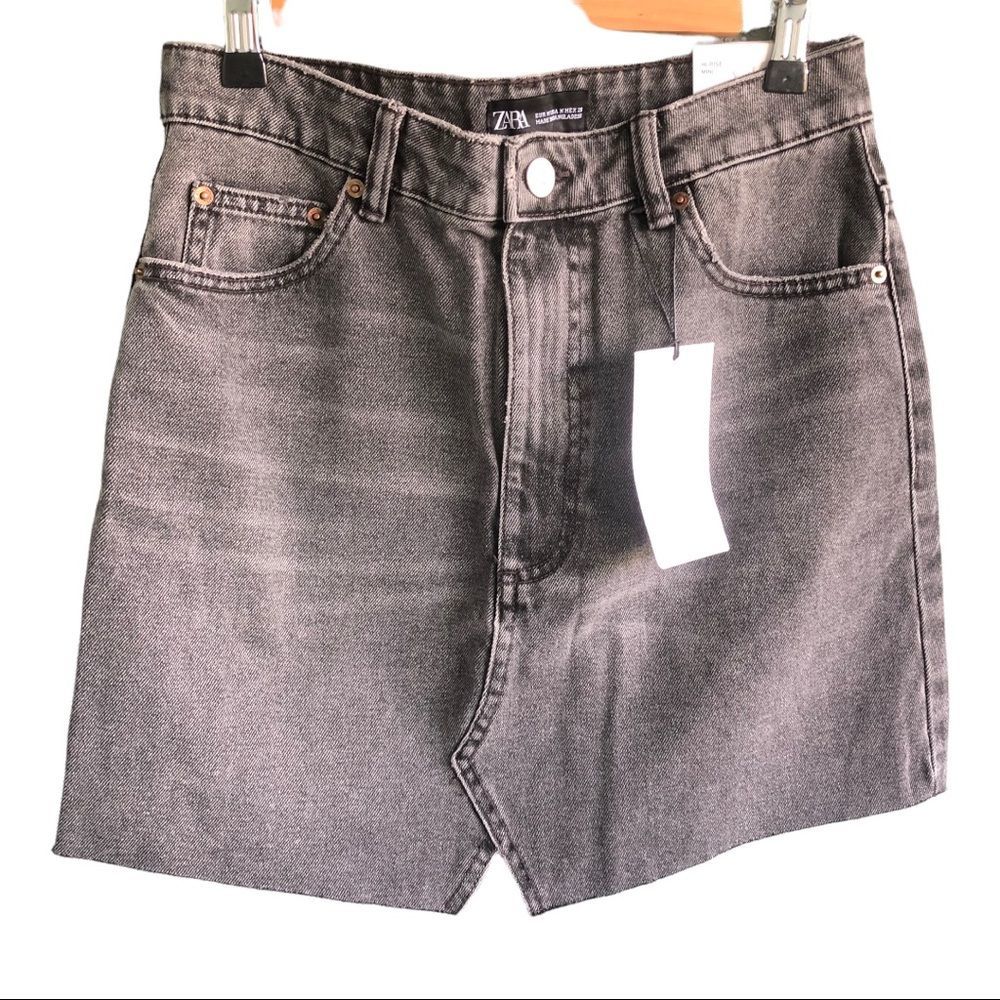 ZARA hi-rise black washed denim skirt size M